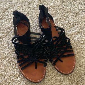Vince Camuto Sandals